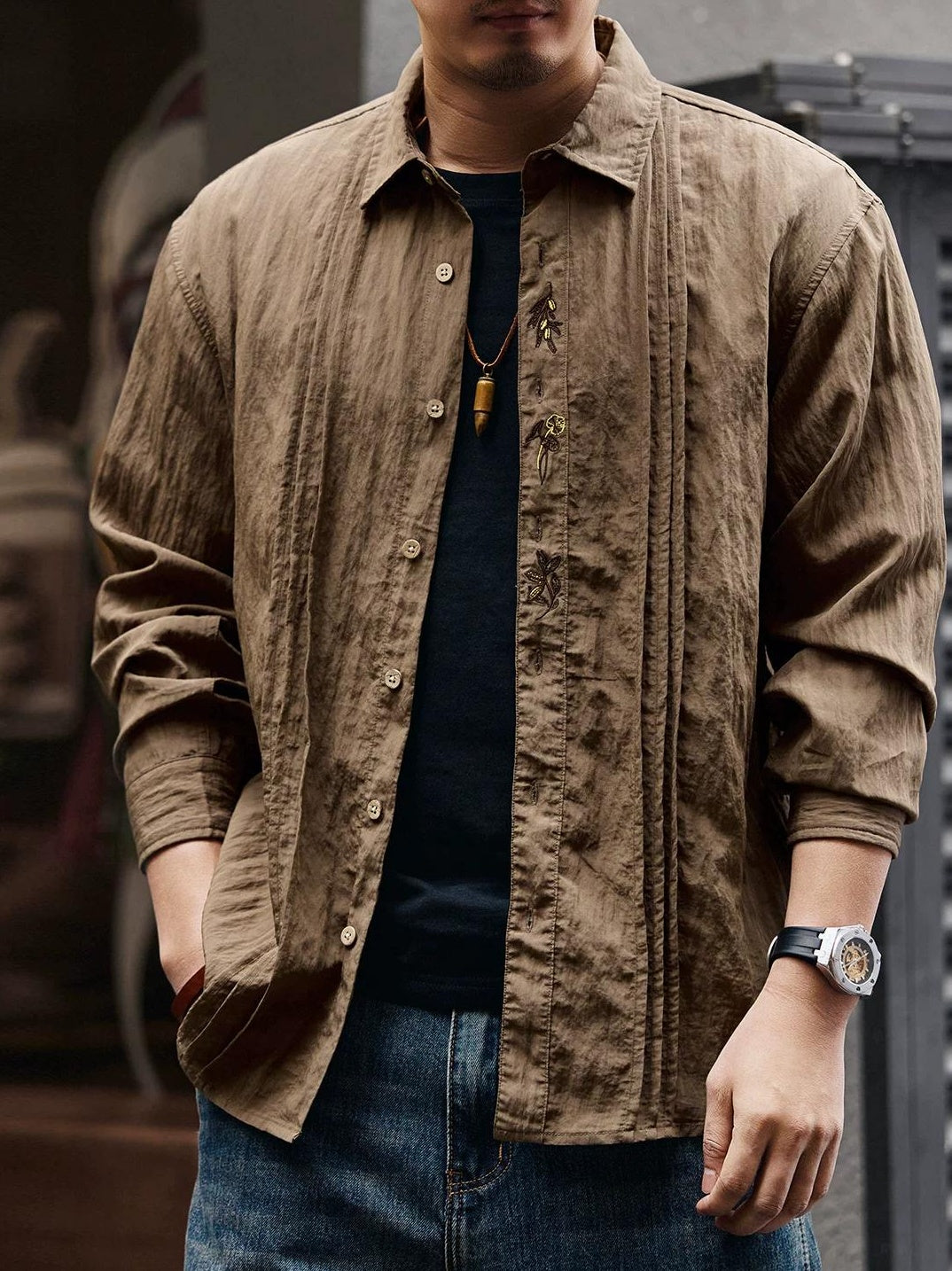 刺繍カジュアルシャツ