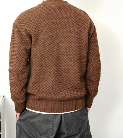 Versatile pineapple pattern shirt